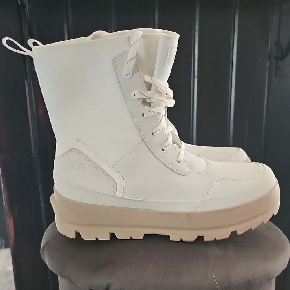 UGG Women's Cream and Tan Winter Boots